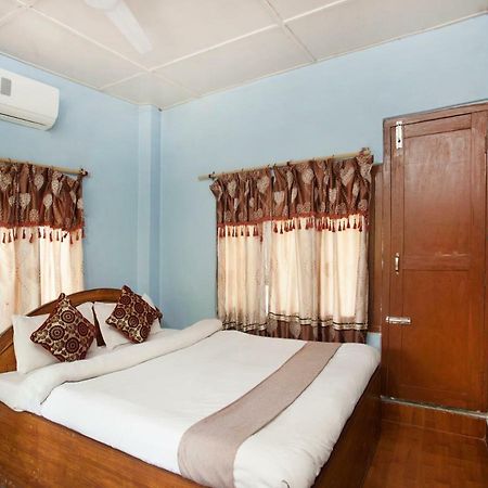 Spot On 486 Hotel Holy Lodge Sauraha Luaran gambar
