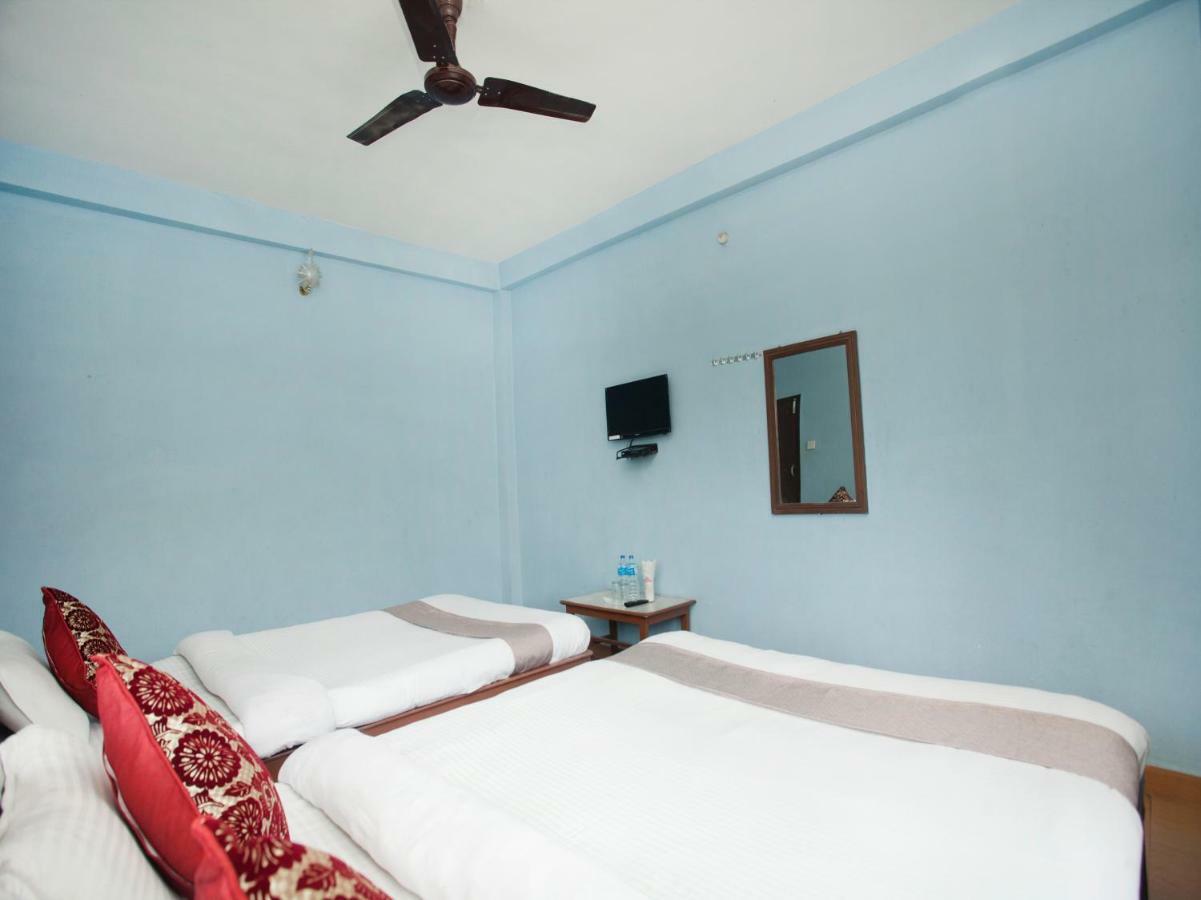 Spot On 486 Hotel Holy Lodge Sauraha Luaran gambar
