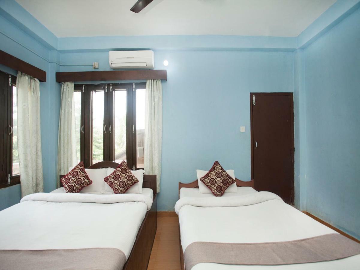 Spot On 486 Hotel Holy Lodge Sauraha Luaran gambar