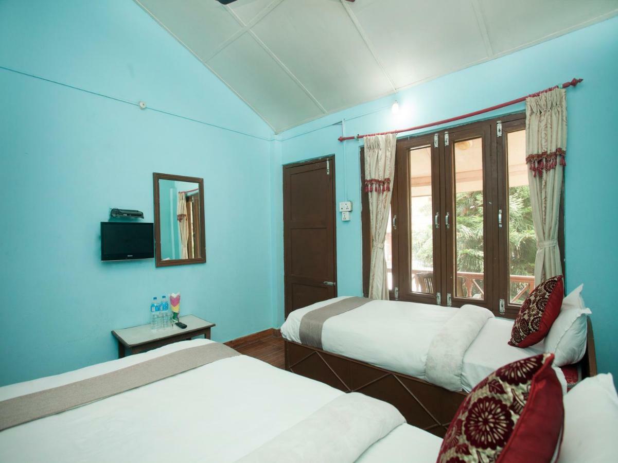 Spot On 486 Hotel Holy Lodge Sauraha Luaran gambar