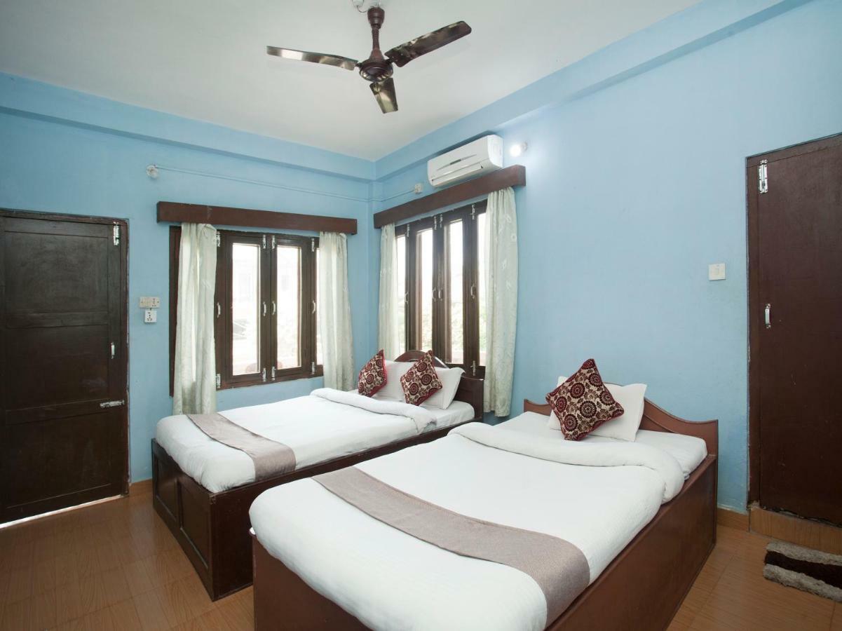 Spot On 486 Hotel Holy Lodge Sauraha Luaran gambar