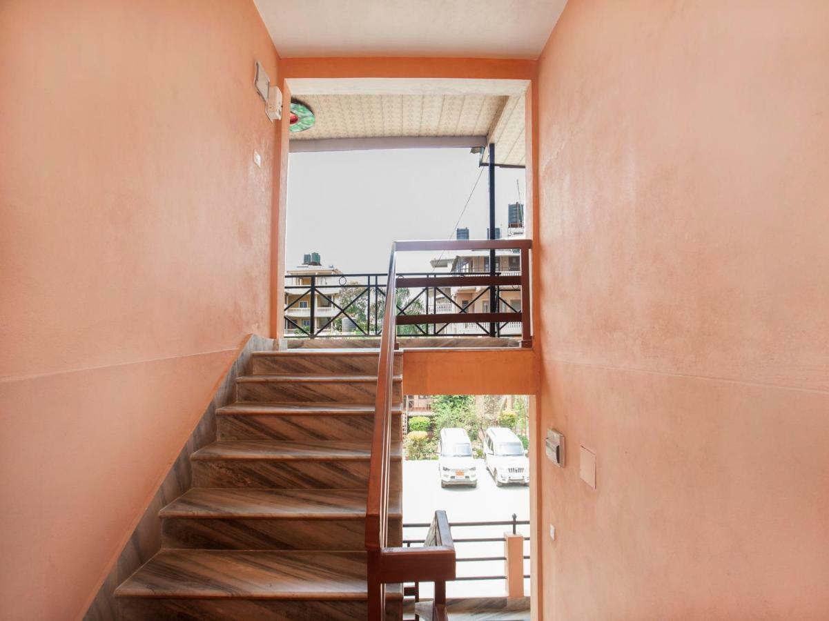 Spot On 486 Hotel Holy Lodge Sauraha Luaran gambar