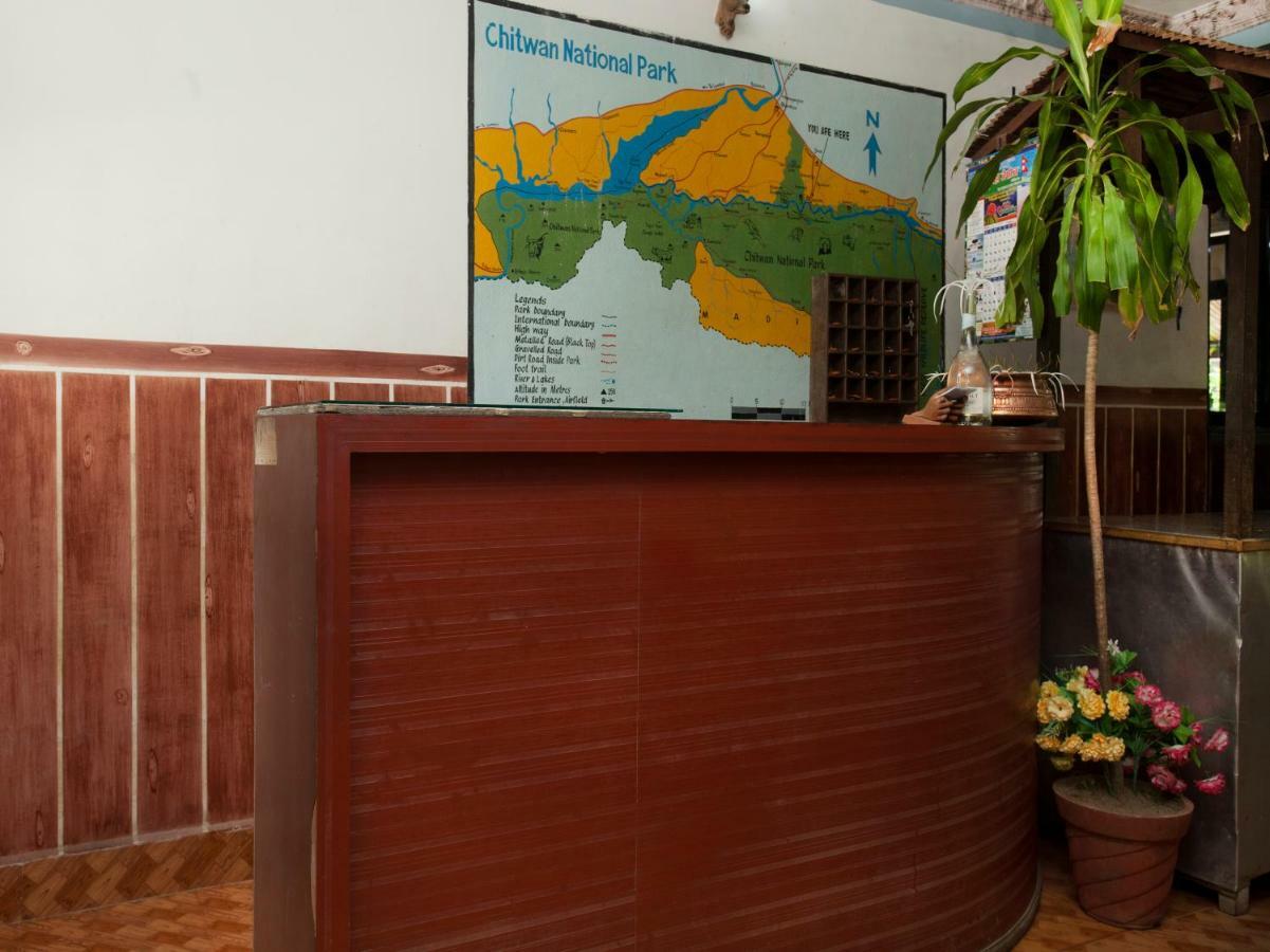 Spot On 486 Hotel Holy Lodge Sauraha Luaran gambar