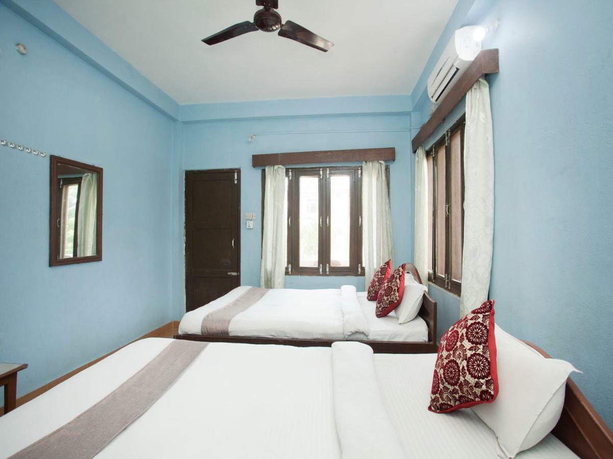 Spot On 486 Hotel Holy Lodge Sauraha Luaran gambar