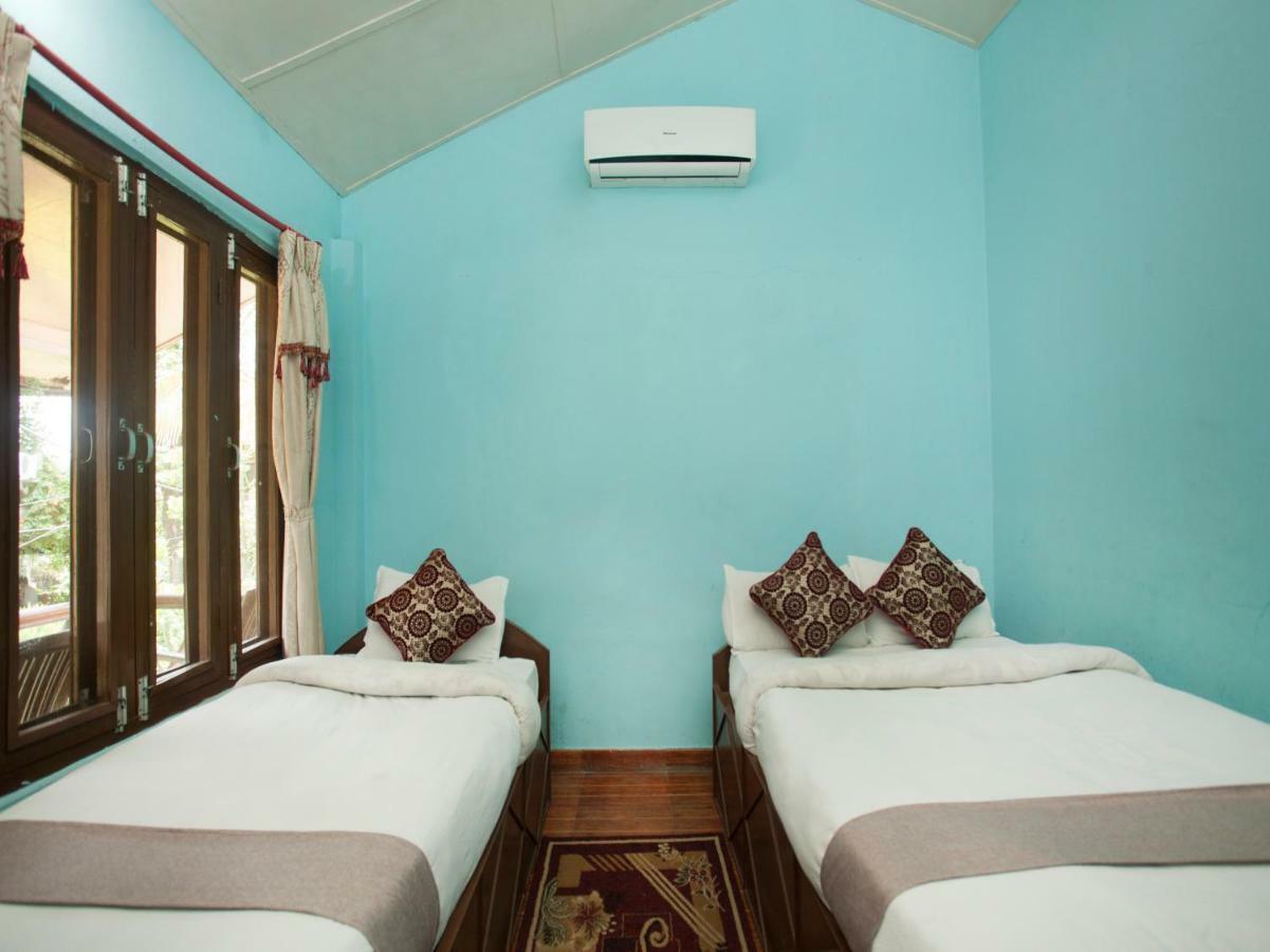 Spot On 486 Hotel Holy Lodge Sauraha Luaran gambar